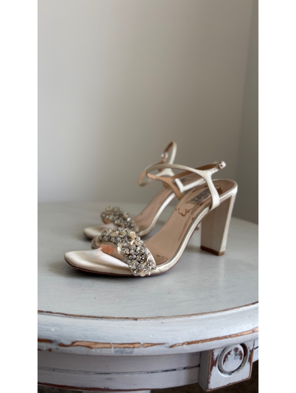 Badgley Mischka Embellished Block Heel Sandals in Ivory 7.5